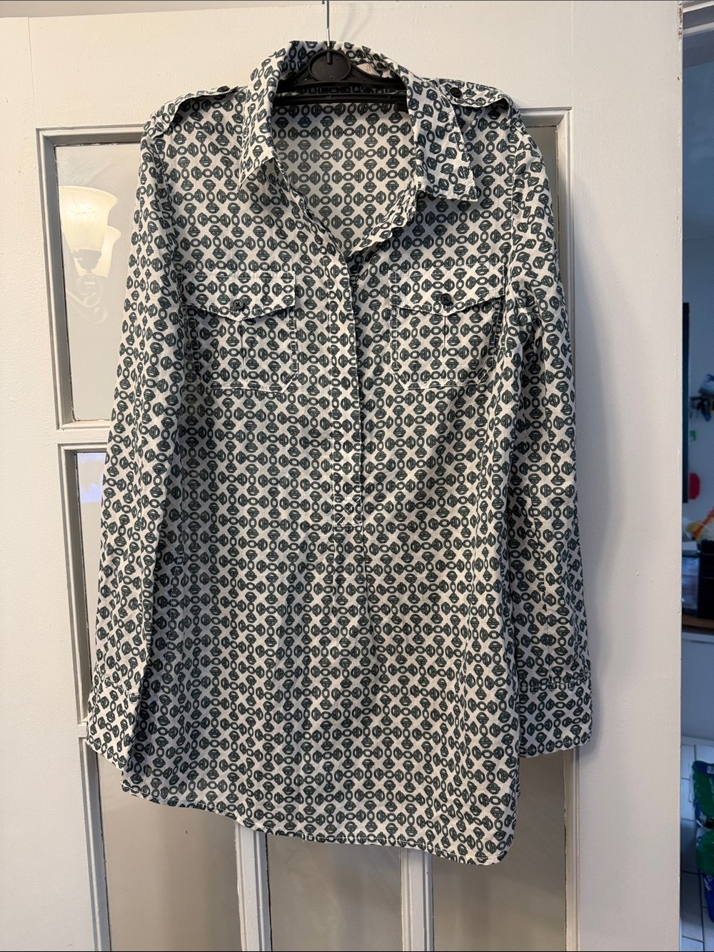 TORY BURH Button-Up Tunic Shirt in White and Dark Green